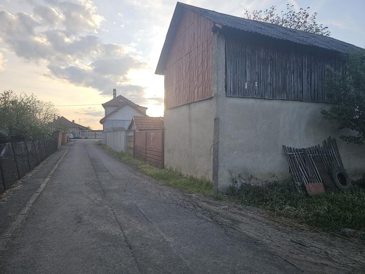 Casă cu 2 camere în Central