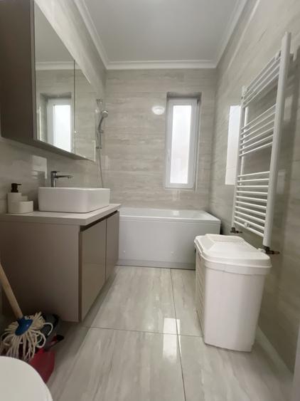 Apartament cu 2 camere semidecomandat, mobilat în Chișoda