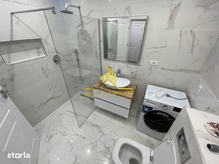 Apartament cu 2 camere semidecomandat, mobilat în Sopor
