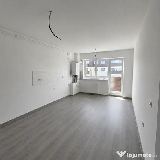 Apartament cu 2 camere semidecomandat în Sânpetru