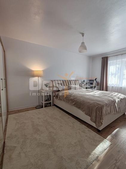 Apartament cu 3 camere decomandat în Gară