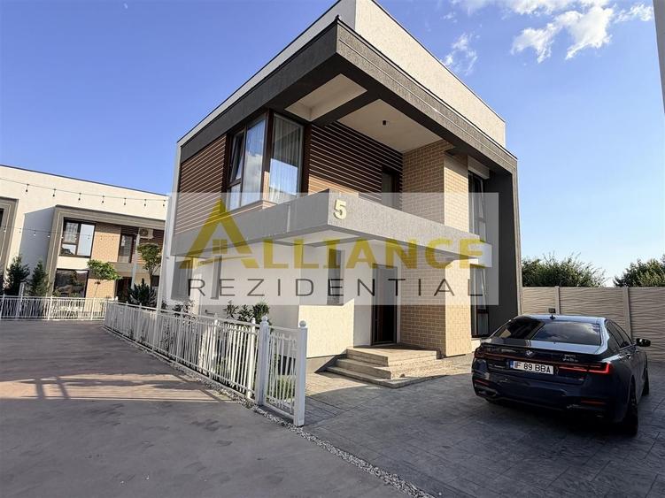 Casă individuală  5 camere 3 băi - 1