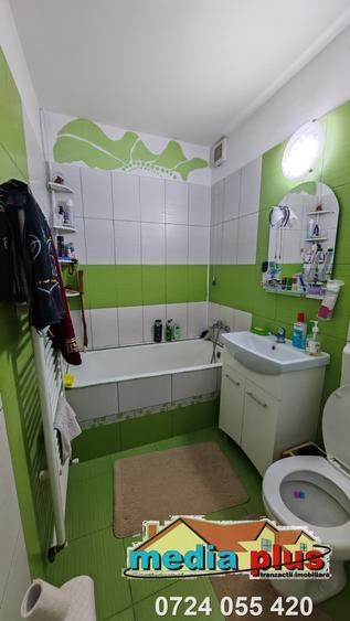 Apartament cu 2 camere semidecomandat în Micro 16
