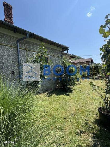 Casă cu 3 camere în Poenari