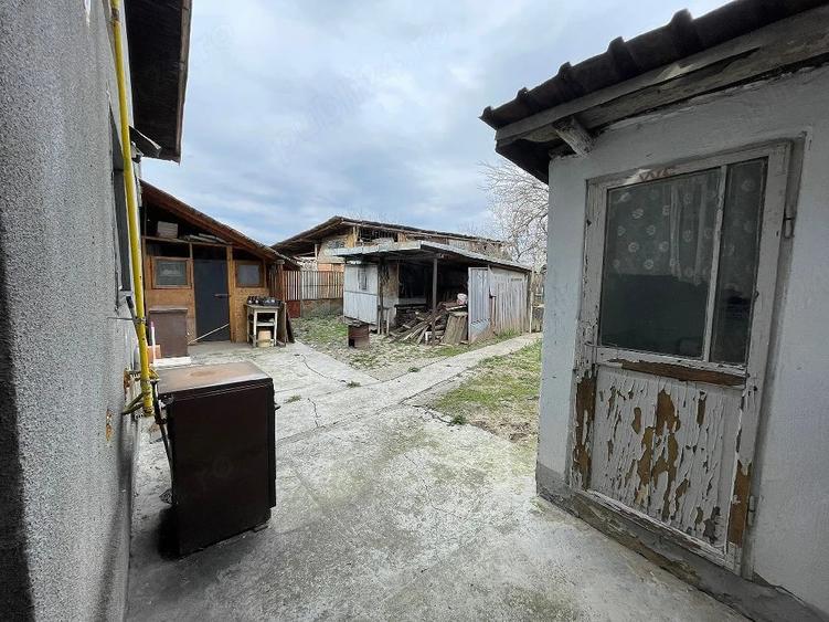 Casă cu Teren 1200 Mp în Blejoi