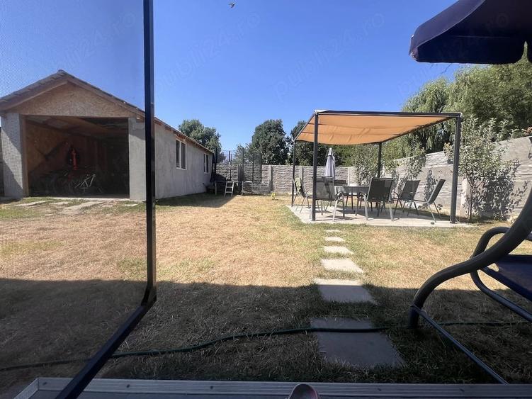Casă cu Teren 440 Mp în Sânmihaiu Român