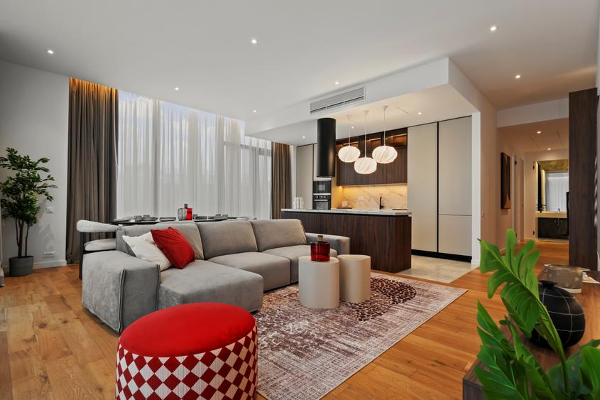 Penthouse cu 4 camere semidecomandat în Cotroceni