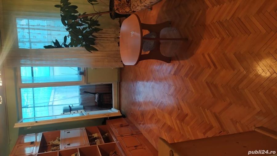 Apartament cu 3 camere decomandat în Reghin