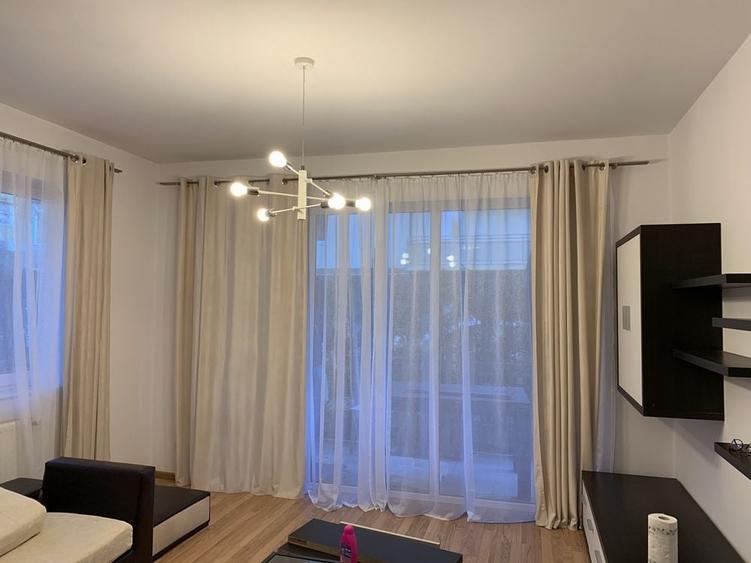 Apartament cu 2 camere semidecomandat în Dosu Bricii