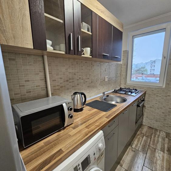 Apartament cu 2 camere semidecomandat în Gara de Nord