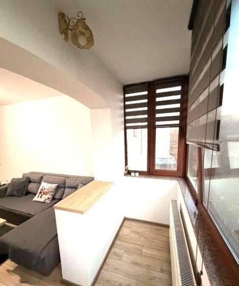 Apartament cu 3 camere semidecomandat în Tomis Nord