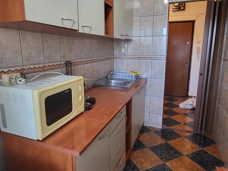 Garsonieră decomandată în Iancului