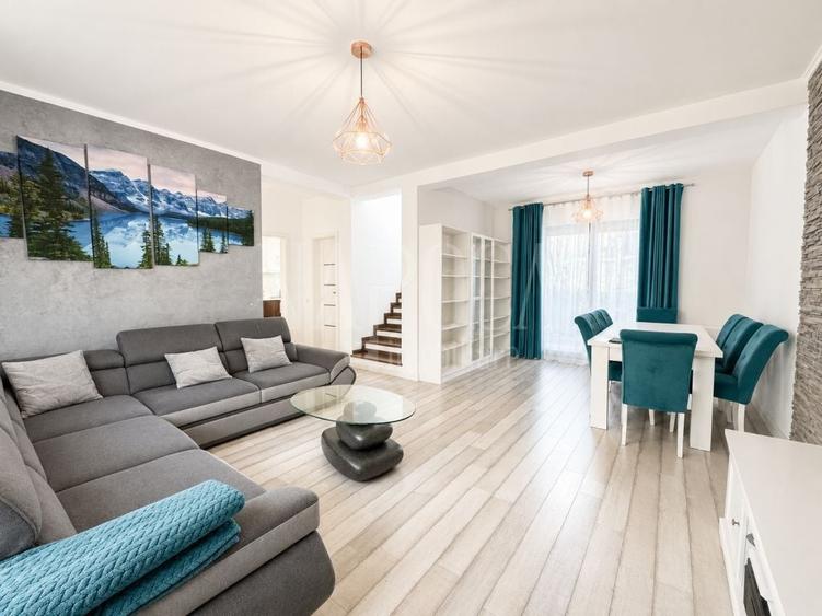 Duplex cu 4 camere cu Canalizare în Florești