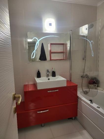 Apartament cu 2 camere decomandat, mobilat în Halânga