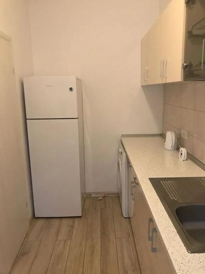 piata sudului etaj 2 vacaresti - 1