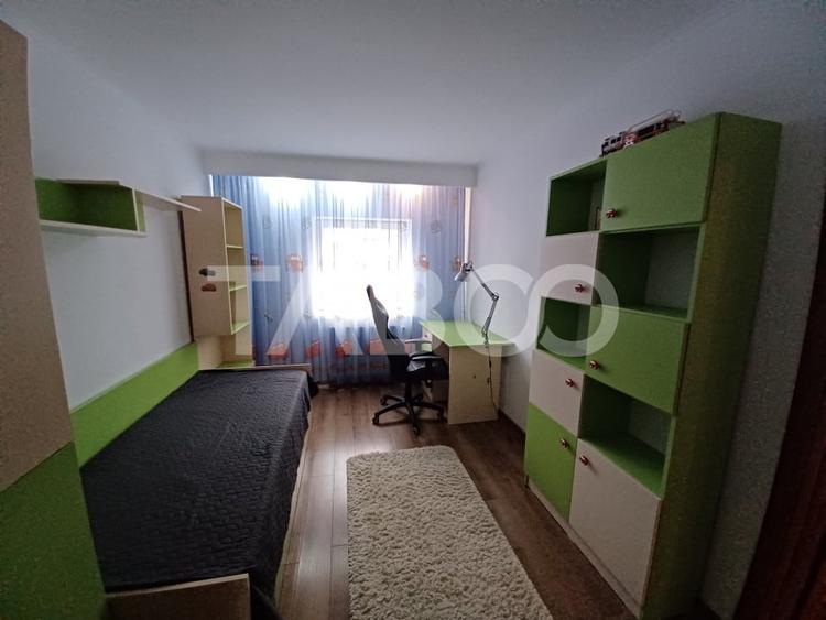 Apartament spatios cu 3 camere si 2 bai plus balcon in zona Central - 9
