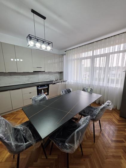 Inchiriez apartament la casa pe strada Gheorghe Doja, cu acces la curte si parcare