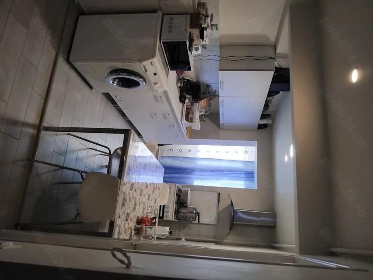 Apartament cu 3 camere decomandat în Hunedoara