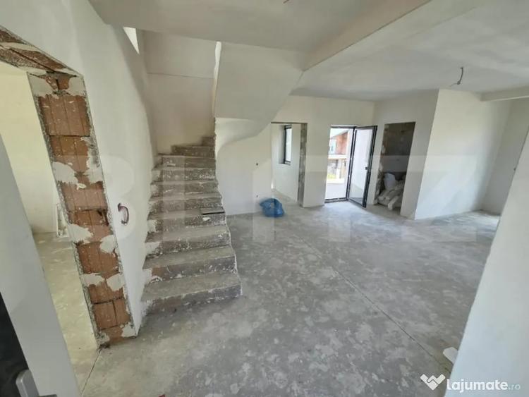 Casă cu 3 camere cu Teren 962 Mp în Nord