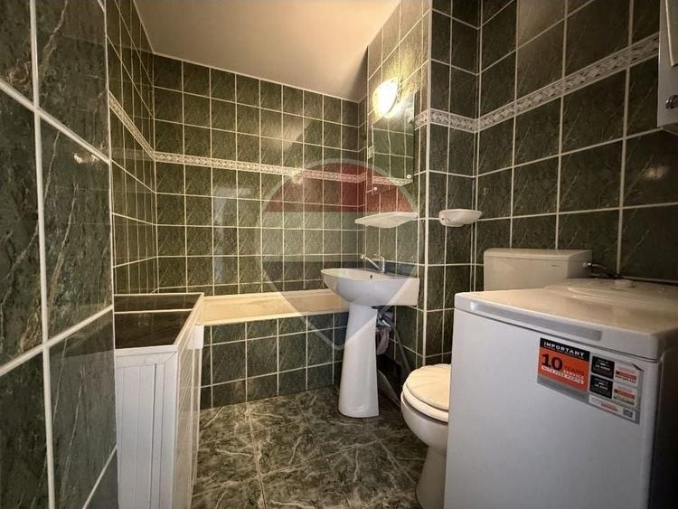 Apartament cu 2 camere decomandat în Lipovei