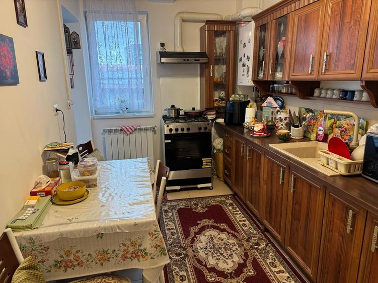 Apartament cu 3 camere decomandat în Ferdinand