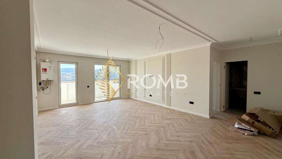 Apartament cu 2 camere semidecomandat în Florești