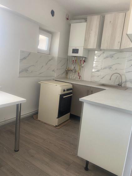 Apartament 2 camere decomandat, zona FALEZA NORD - 9