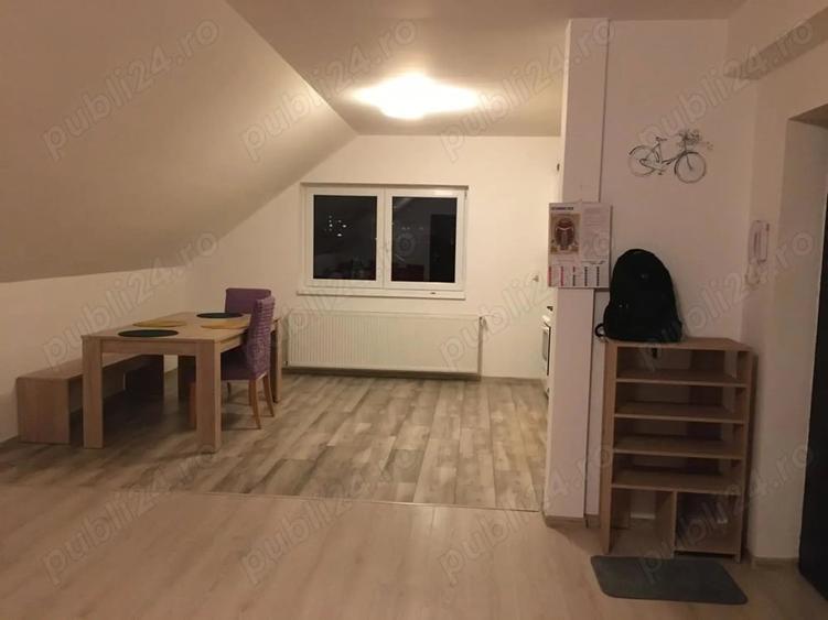 Apartament cu 3 camere în Calea Dumbrăvii
