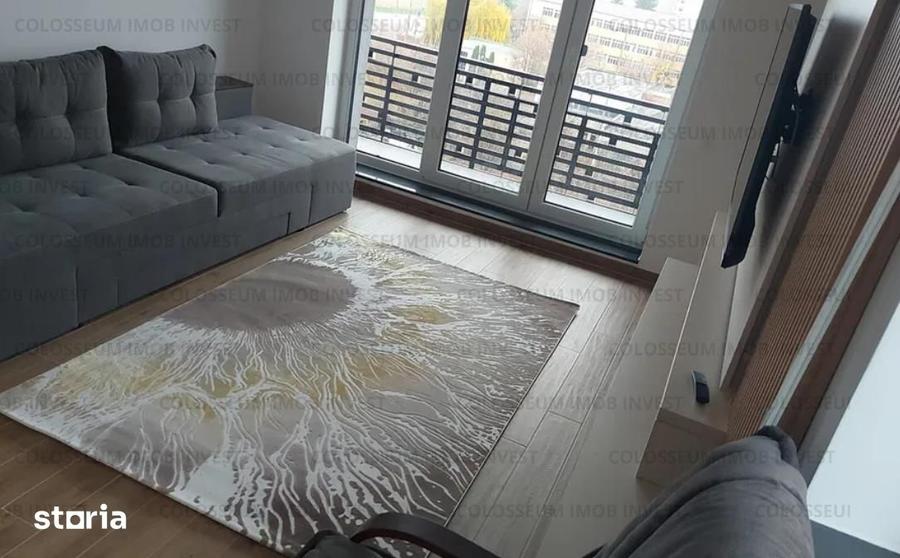 Apartament cu 3 camere decomandat în Tractorul