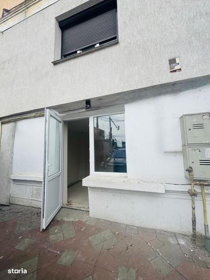 Spațiu comercial, de 35 mp, în Granit