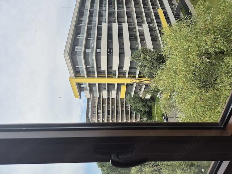 Apartament cu 4 camere decomandat în Plopilor