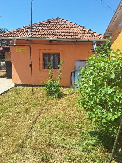 Casă cu 2 camere în Curtea de Argeș