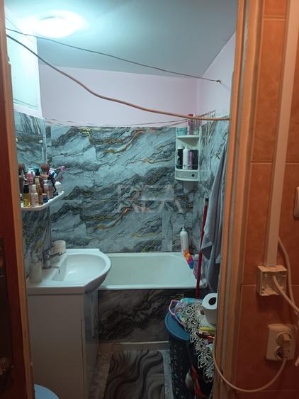 Apartament cu 2 camere decomandat, mobilat în Berceni