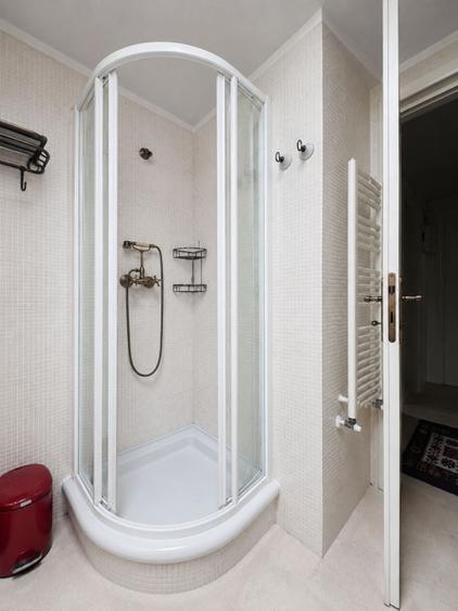 Apartament cu 2 camere semidecomandat, mobilat în Furnica