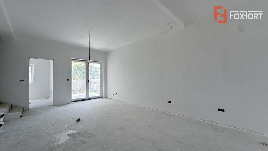 Duplex cu 4 camere cu Teren 290 Mp în Moșnița Nouă