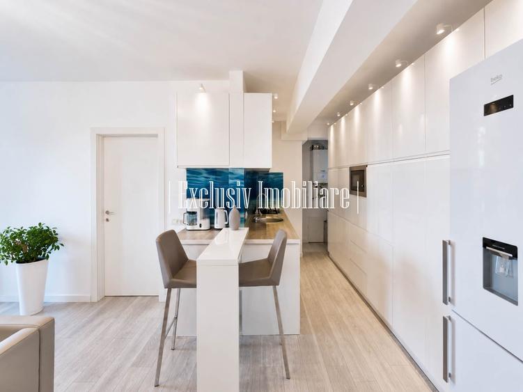 Apartament cu 3 camere decomandat în Faleza Nord