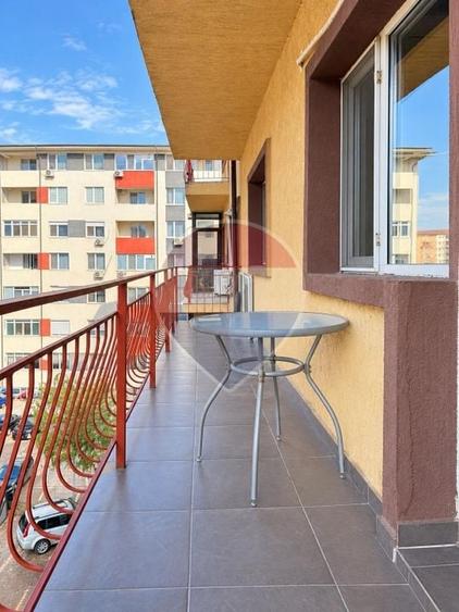 Apartament cu 2 camere semidecomandat, mobilat în Dudu