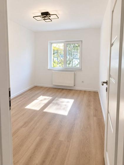 Apartament cu 3 camere decomandat în Zorilor