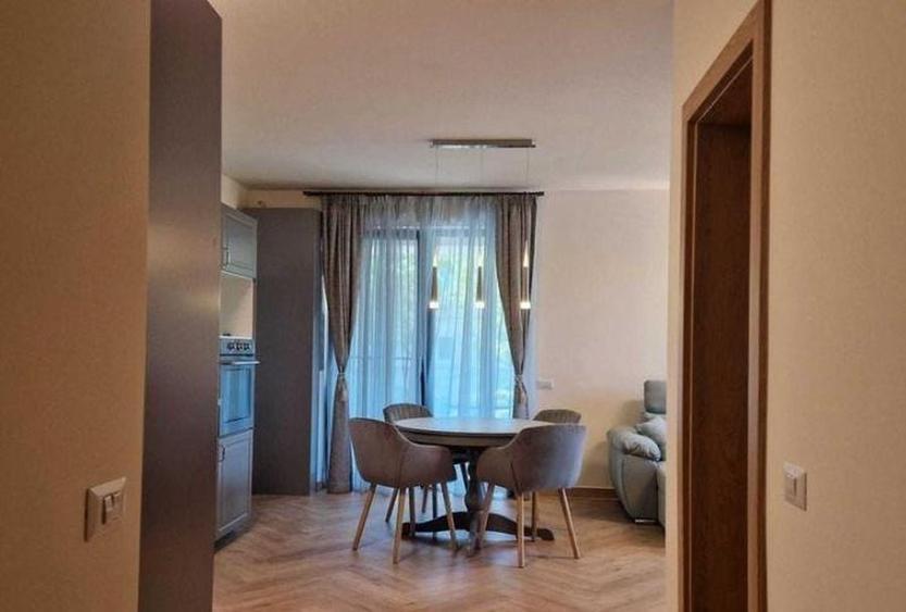Apartament cu 2 camere semidecomandat, mobilat în Barbu Văcărescu