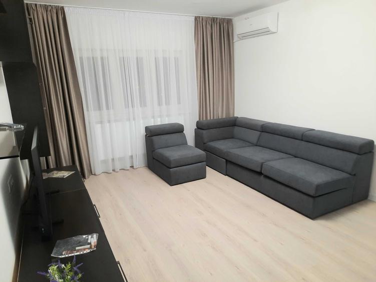 Apartament cu 2 camere decomandat în Central
