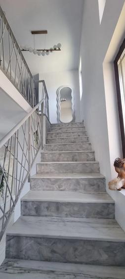 Casă cu Teren 450 Mp în Valea Mare