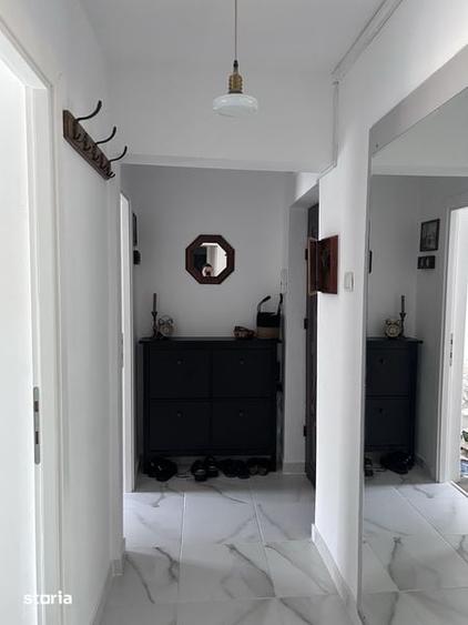 Apartament cu 3 camere în Berceni