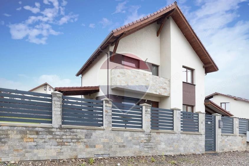 Casă cu Teren 420 Mp în Tărlungeni