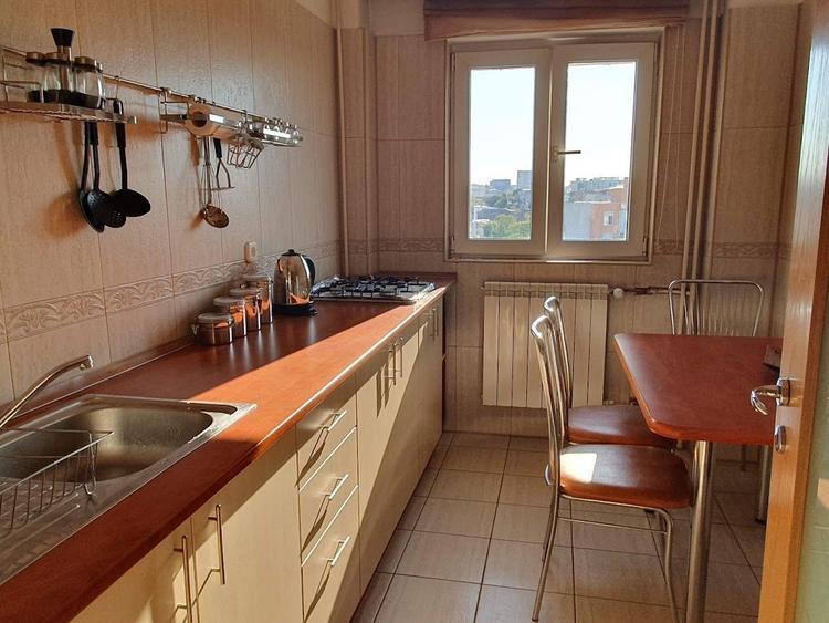 Apartament cu 2 camere decomandat în Moșilor