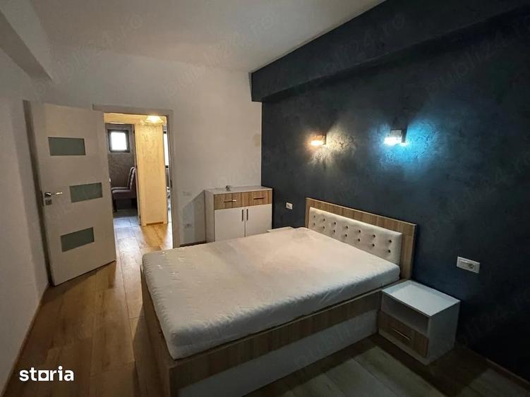 Apartament cu 3 camere decomandat, mobilat în Central