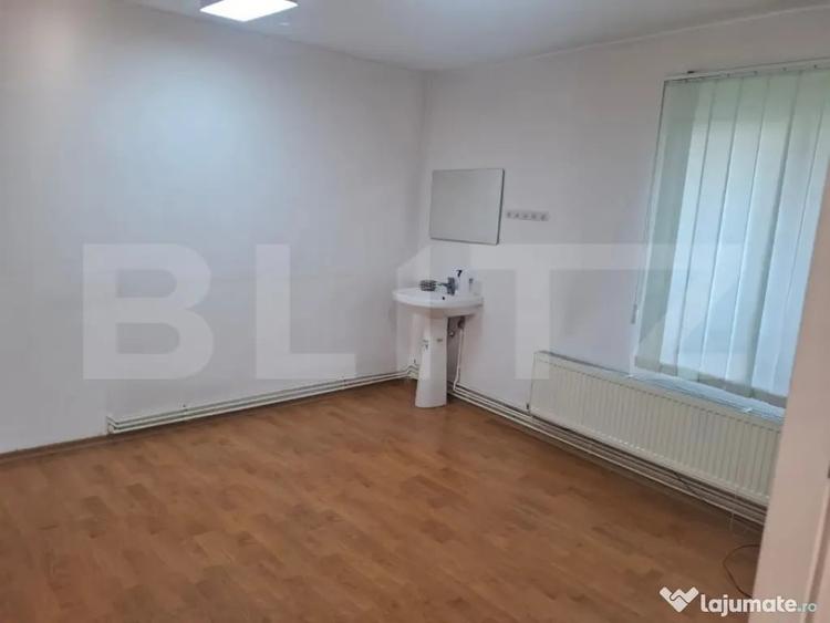 Spațiu comercial, de 25 mp, în Central