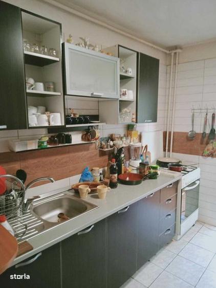 Apartament cu 3 camere decomandat în Crângași