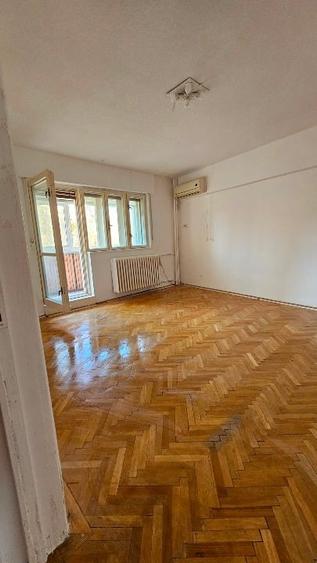 Apartament cu 4 camere decomandat în 13 Septembrie