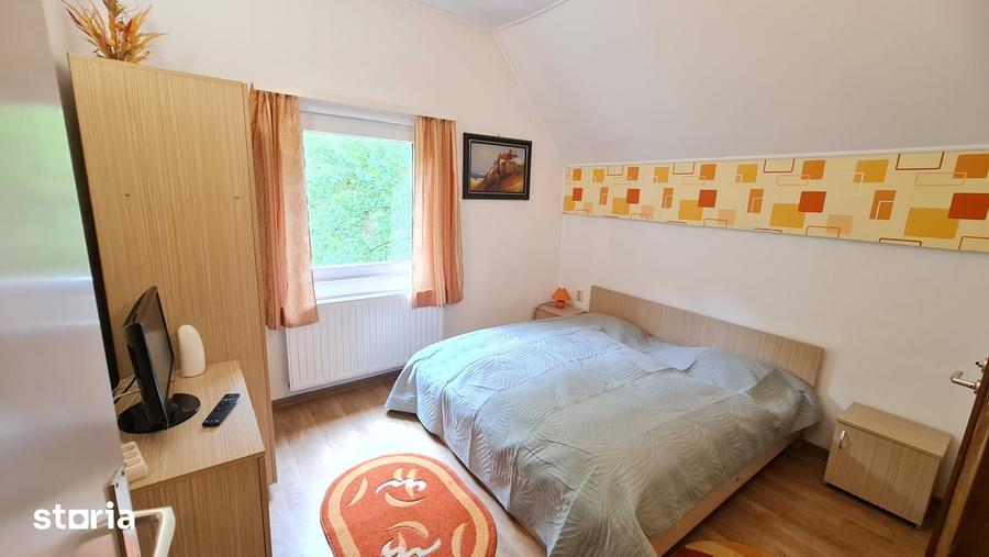 Casă cu 6 camere cu Teren 524 Mp în Boița