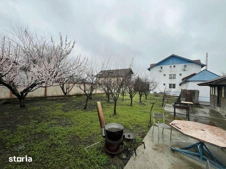 Casă cu Teren 2034 Mp în Maliuc